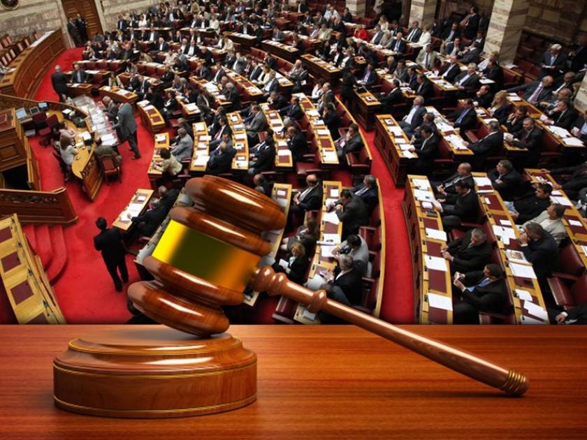 «Ο κύβος ερρίφθη»-Στη Βουλή το νομοσχέδιο για τους πλειστηριασμούς