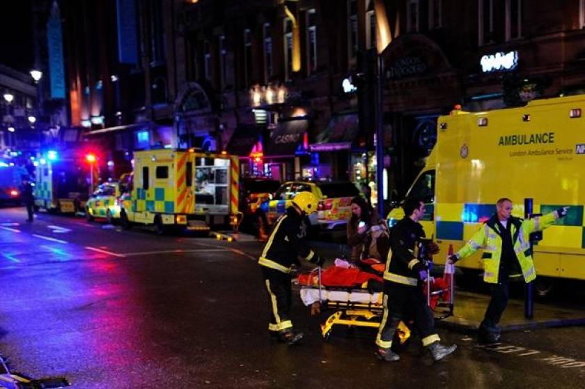 Λονδίνο: 81 οι τραυματίες από την πτώση της οροφής στο Apollo Theatre
