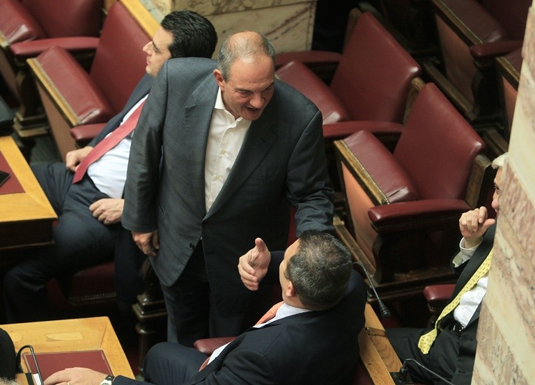 Το παρασκήνιο της «μάχης» στη Βουλή μέσα από τον φωτογραφικό φακό 