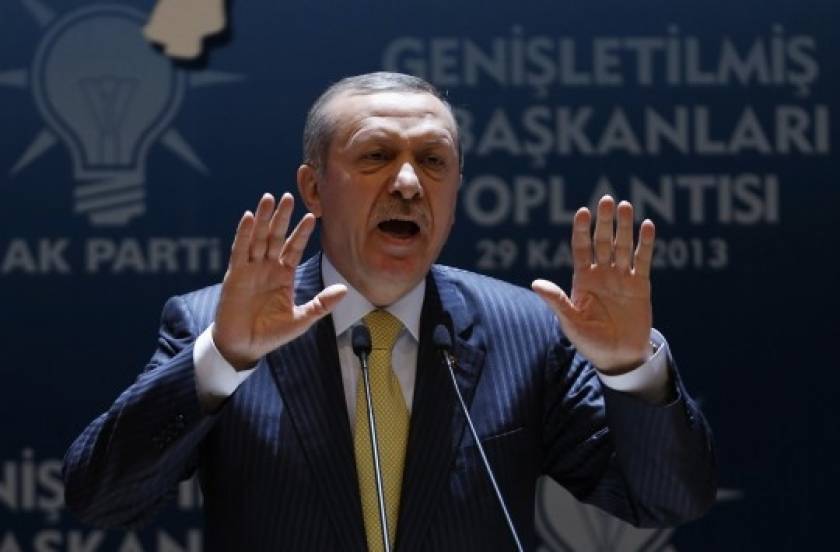 Ερντογάν: Θα κόψω τα χέρια σε όποιον υπονομεύσει την εξουσία μου