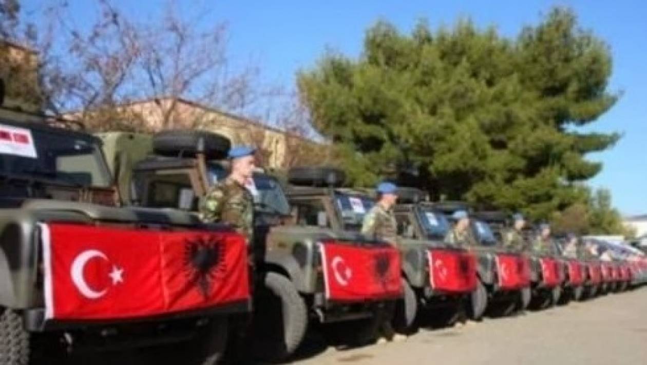 Η Τουρκία έκανε «δώρο» στην Αλβανία στρατιωτικά οχήματα