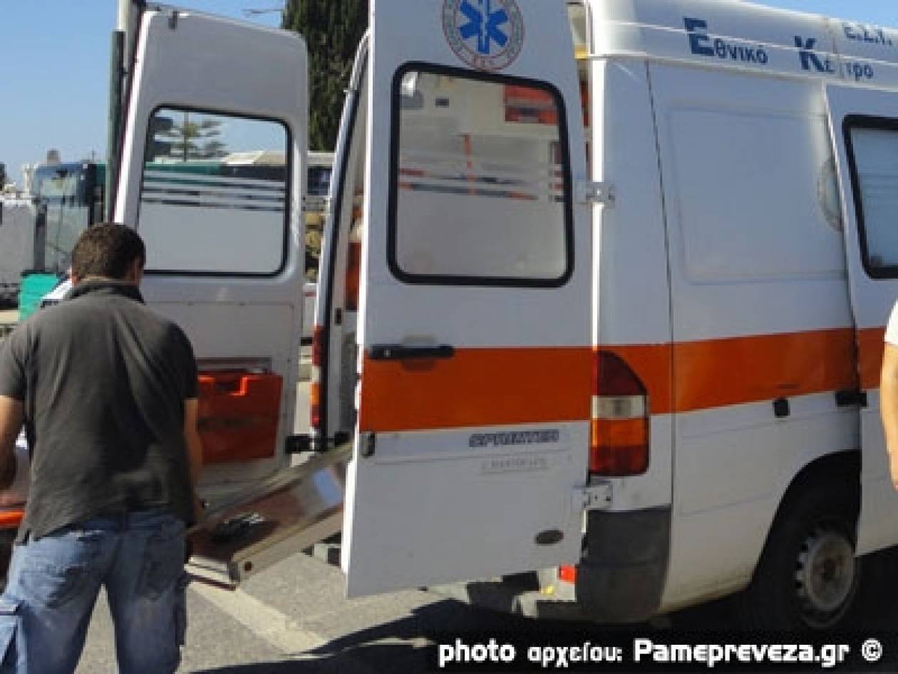 Τραγωδία στην Άρτα: Φορτηγό έκανε όπισθεν και σκότωσε πεζή