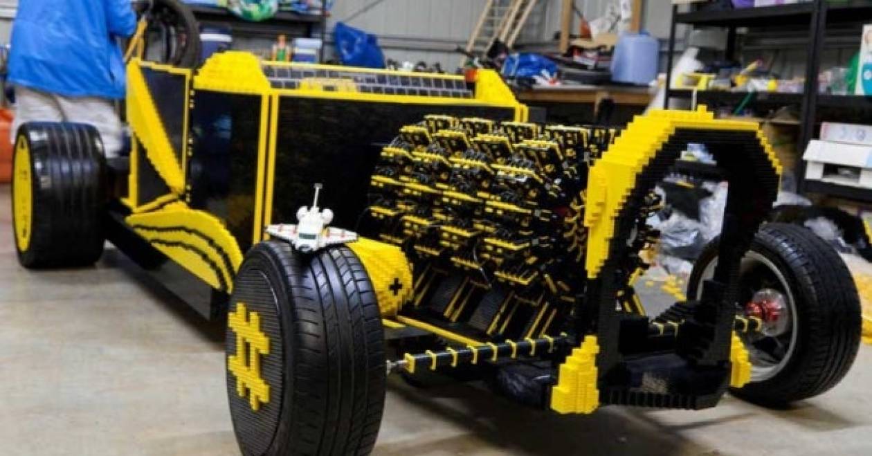 Αυτοκίνητο lego που κινείται
