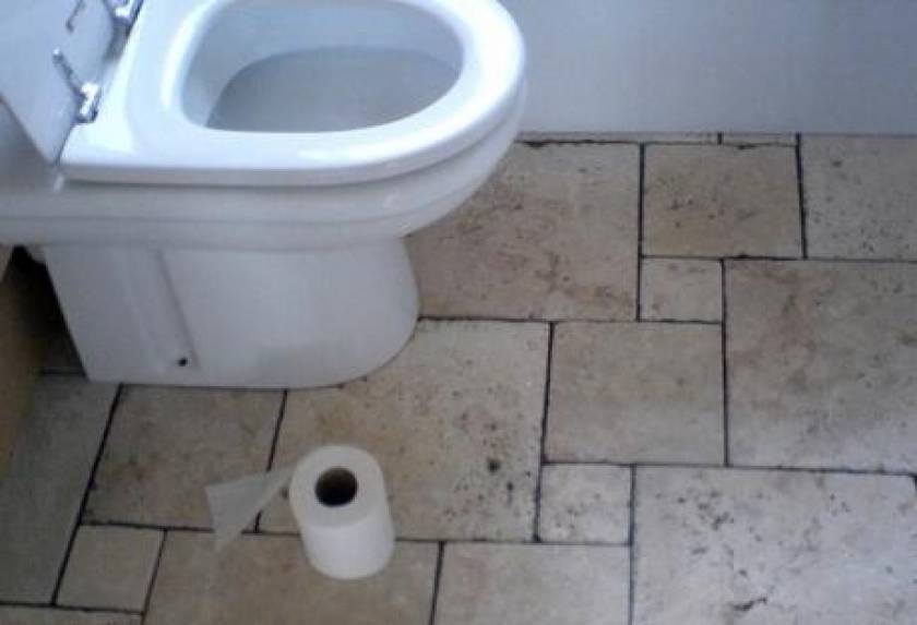 Ανατριχιαστικό -Βρέθηκε βρέφος στη σωλήνα τουαλέτας στο χωριό Αμίαντος