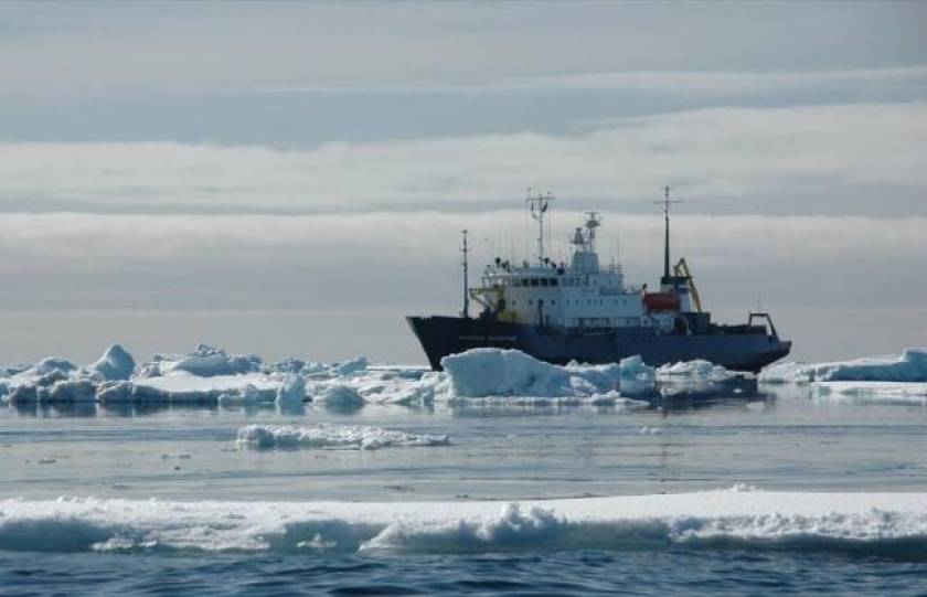 Με ελικόπτερο θα απομακρυνθούν παγιδευμένοι επιβάτες στην Ανταρκτική