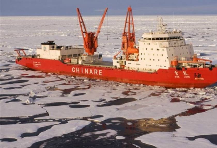 Και δεύτερο πλοίο παγιδεύτηκε στους πάγους της Ανταρκτικής
