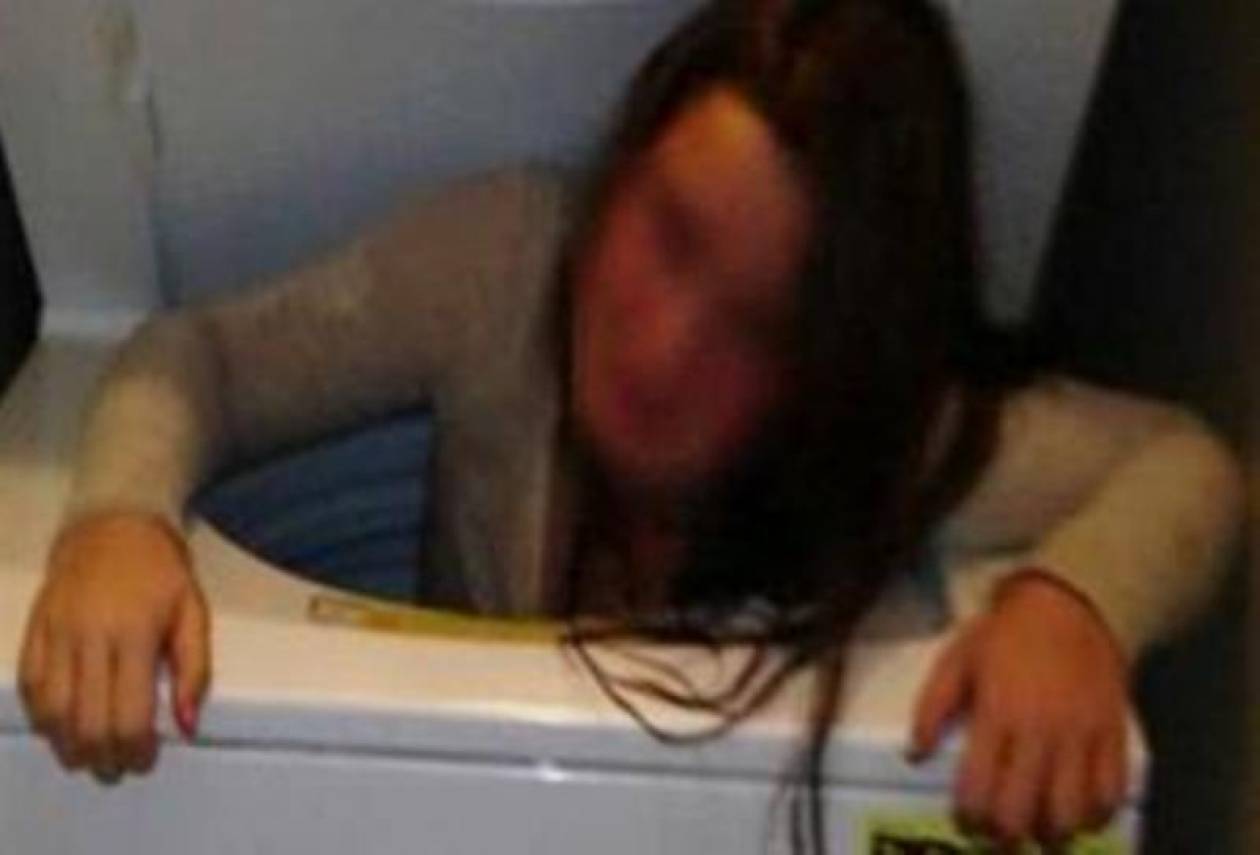 11χρονη σφήνωσε σε πλυντήριο ρούχων