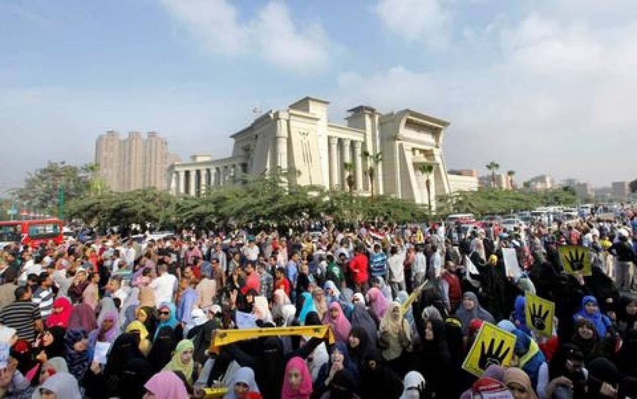 Αίγυπτος: Αναβλήθηκε η δίκη Μόρσι