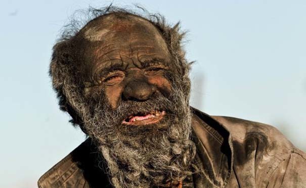 Ο άνθρωπος που δεν έχει πλυθεί εδώ και 60 χρόνια (pics)