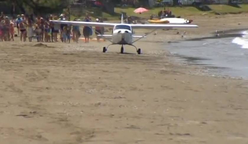 Μικρό αεροσκάφος... μεγάλη γκάφα (βίντεο)