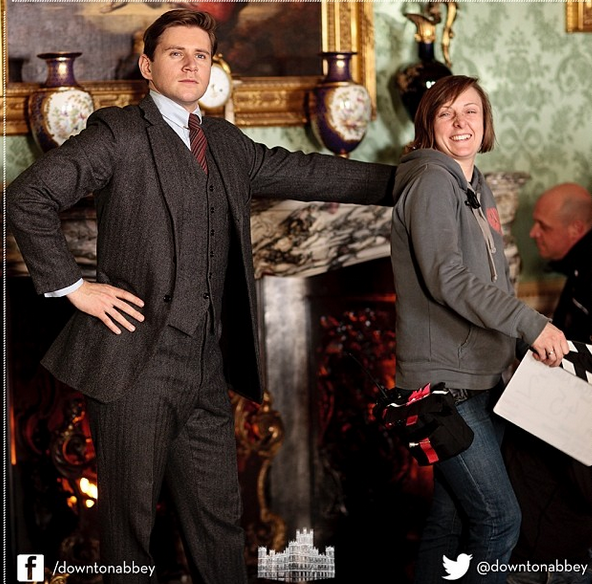 Εντυπωσιακές φωτογραφίες από τα παρασκήνια του Downton Abbey