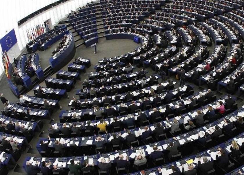 Ευρωκοινοβούλιο: Αμφισβητεί συμφωνία της Ε.Ε. για τις τράπεζες