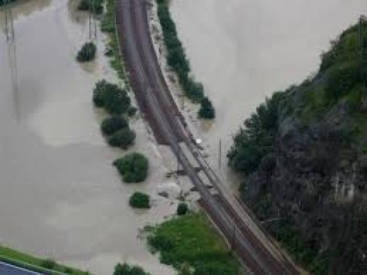 Κατολισθήσεις και πλημμύρες στη βόρεια Ιταλία