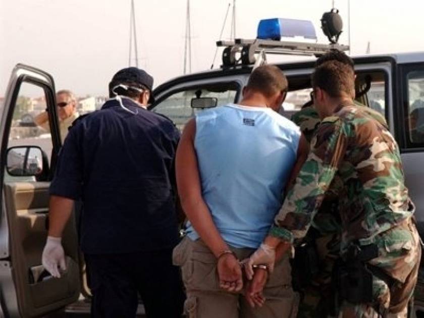Σύλληψη παράνομων αλλοδαπών και του διακινητή τους στην Ηγουμενίτσα