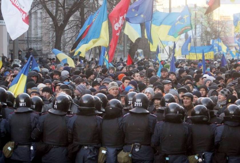 Ουκρανία: Διαδηλωτής «υπέκυψε στα τραύματά του»
