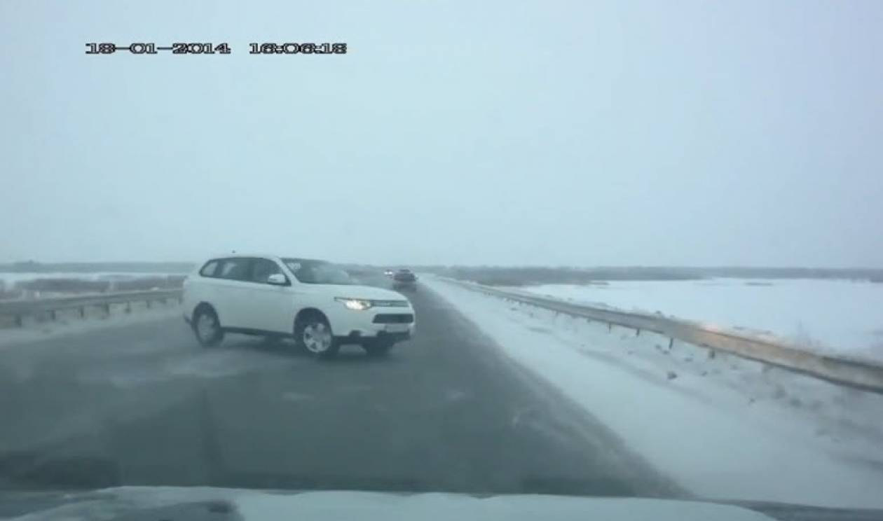 Δύσκολη η οδήγηση στη Ρωσία το χειμώνα...
