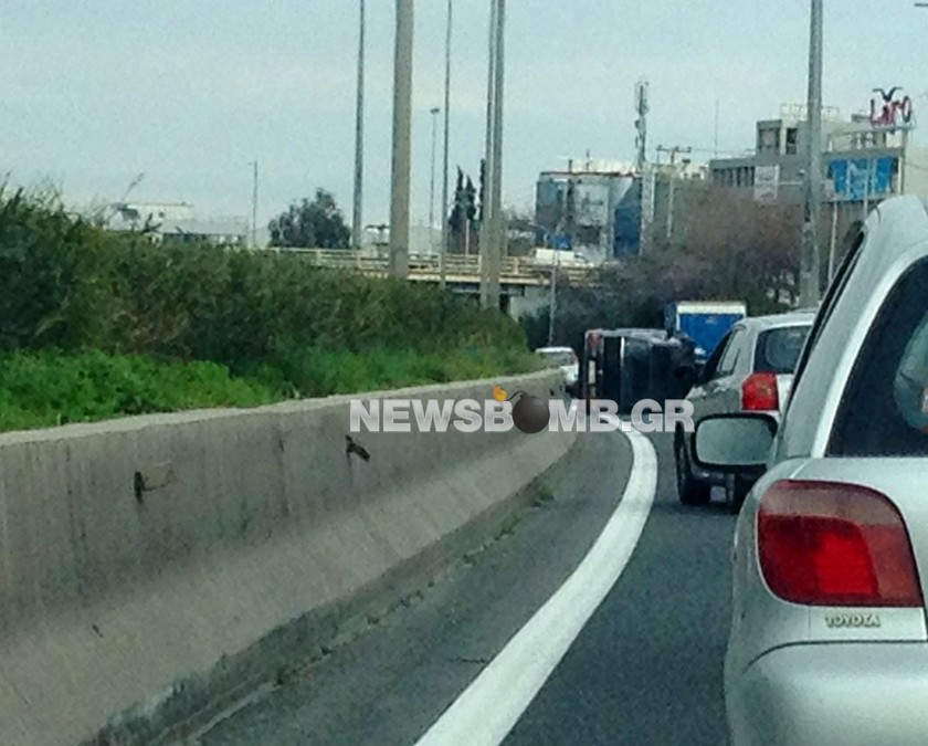 Σοβαρό τροχαίο: Τούμπαρε αυτοκίνητο στην Ε.Ο. Αθηνών-Λαμίας (pics)