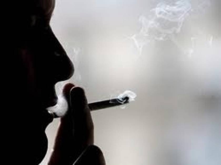 Ακυρώθηκε η έξωση καπνιστή που είχε «βρωμίσει» όλη την πολυκατοικία