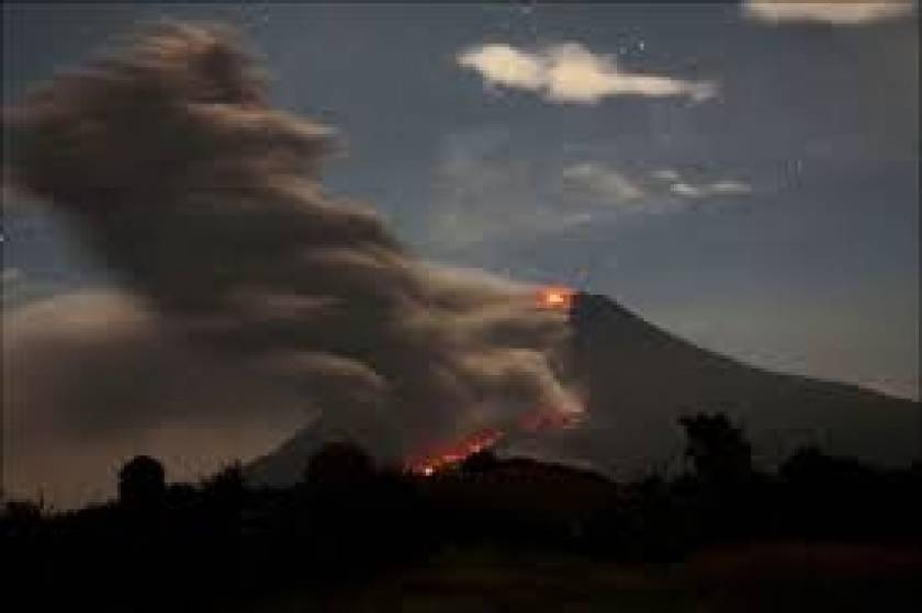 Σουμάτρα: Τουλάχιστον 14 νεκροί από έκρηξη ηφαιστείου