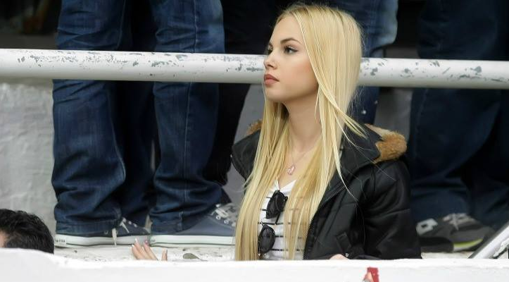 Εμμανουέλα: Η πιο όμορφη οπαδός στα ελληνικά γήπεδα (photos)
