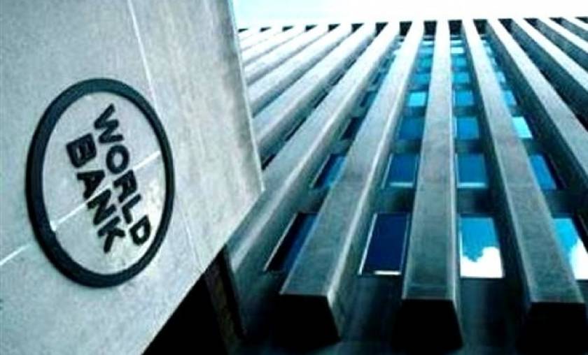 Bloomberg: Η Ελλάδα συνεργάζεται με την Παγκόσμια Τράπεζα από το 2012
