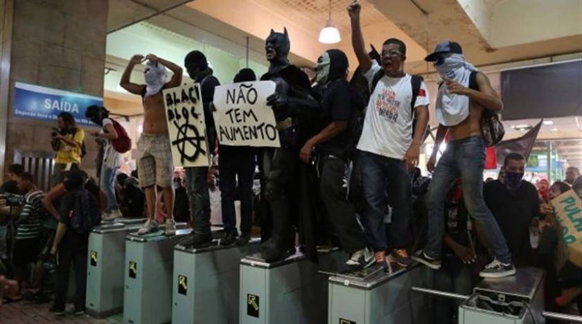 Βραζιλία: Σοβαρά επεισόδια στο μετρό του Ρίο