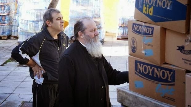Πάτρα: Ενορίτες του Αγίου Νεκταρίου έστειλαν τρόφιμα στην Κεφαλονιά