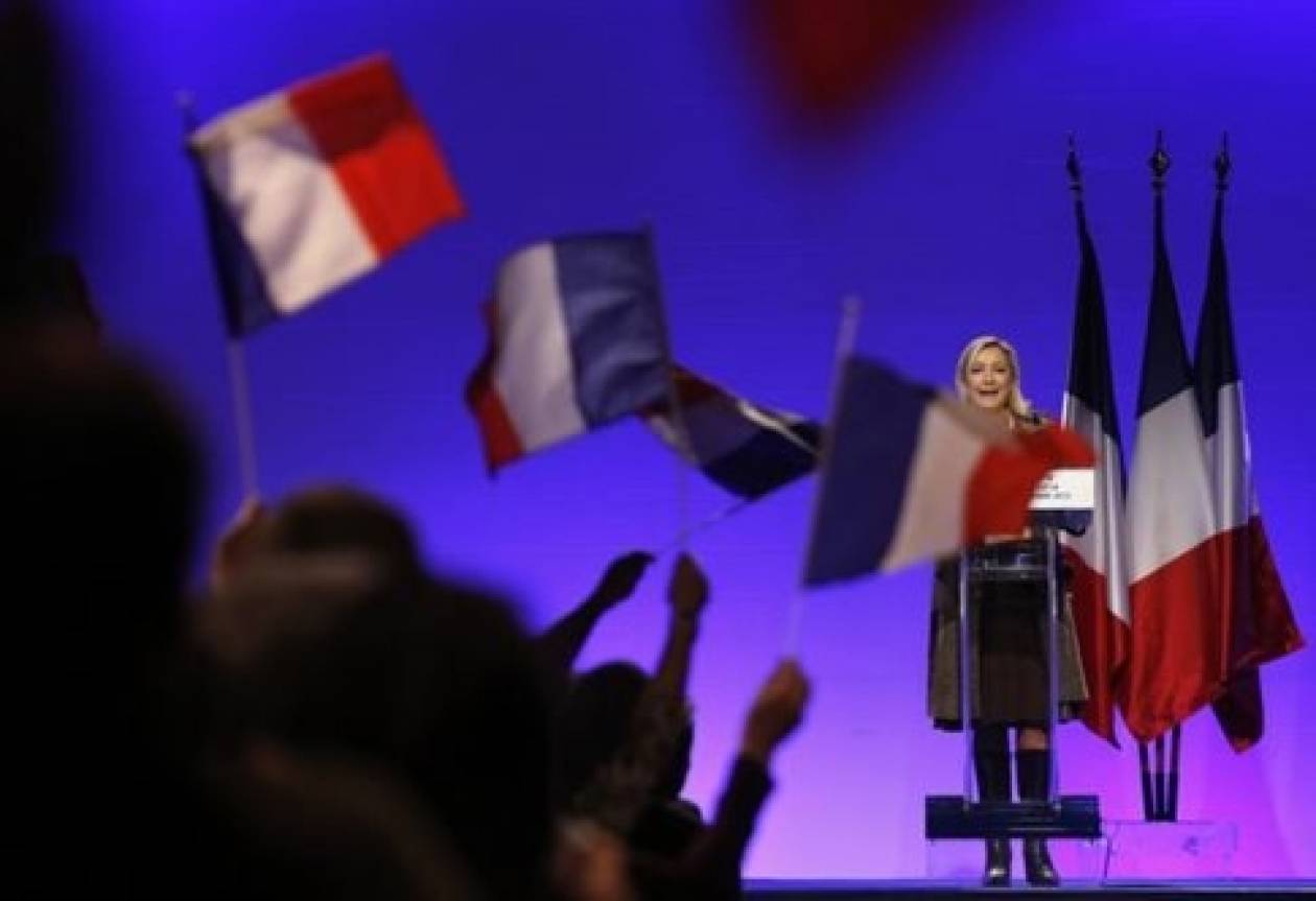 Κοντά στις ιδέες του «Εθνικού Μετώπου» της Λεπέν το 34% των Γάλλων