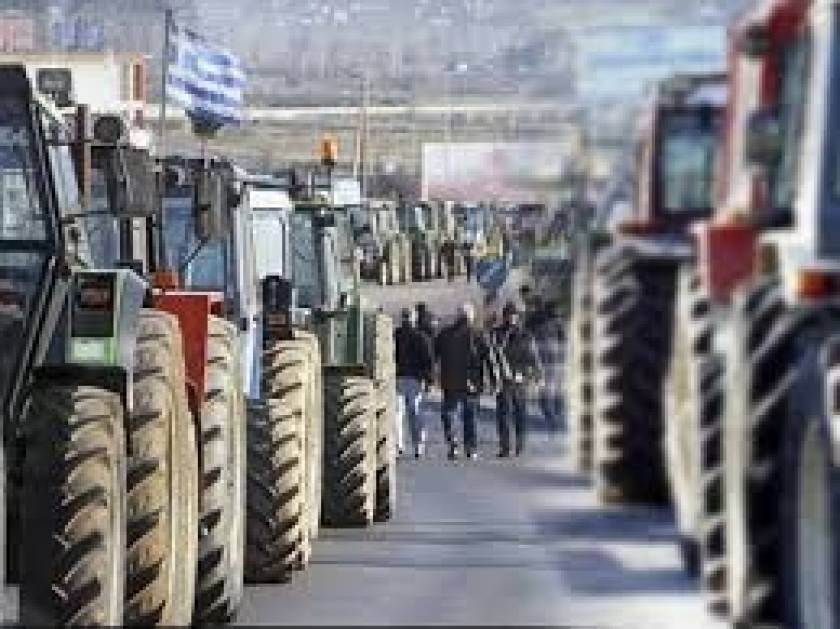 Αγρότες και κτηνοτρόφοι από την Ήπειρο στο συλλαλητήριο της Αθήνας