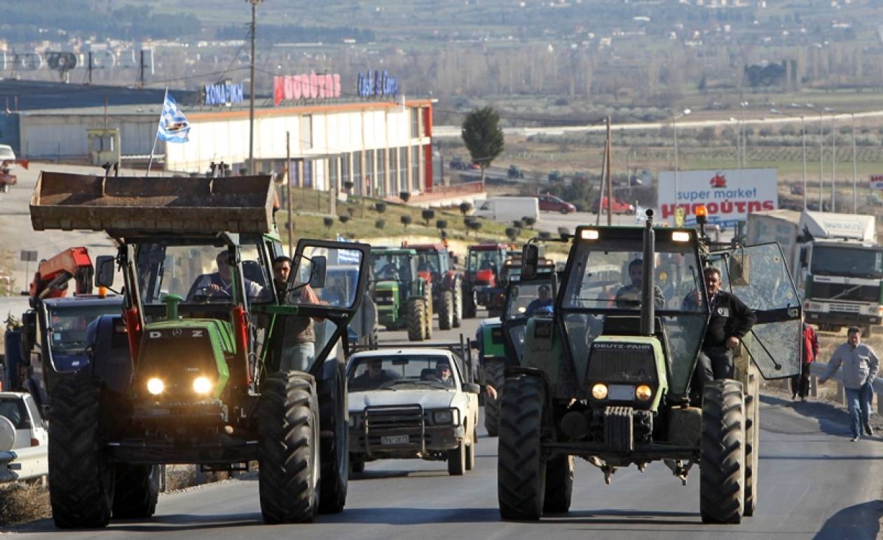 Συγκέντρωση διαμαρτυρίας στο ΥΜΑΘ πραγματοποιούν οι αγρότες