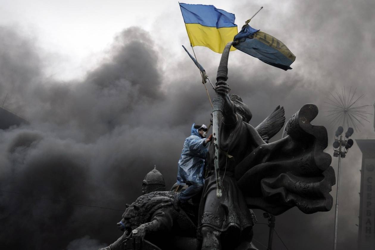 Η ΕΕ αναμένει την υπογραφή σήμερα «προσωρινής» συμφωνίας στο Κίεβο