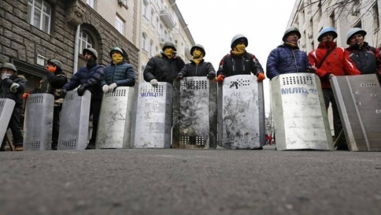 Υπέρ των διαδηλωτών ο στρατός στην  Ουκρανία
