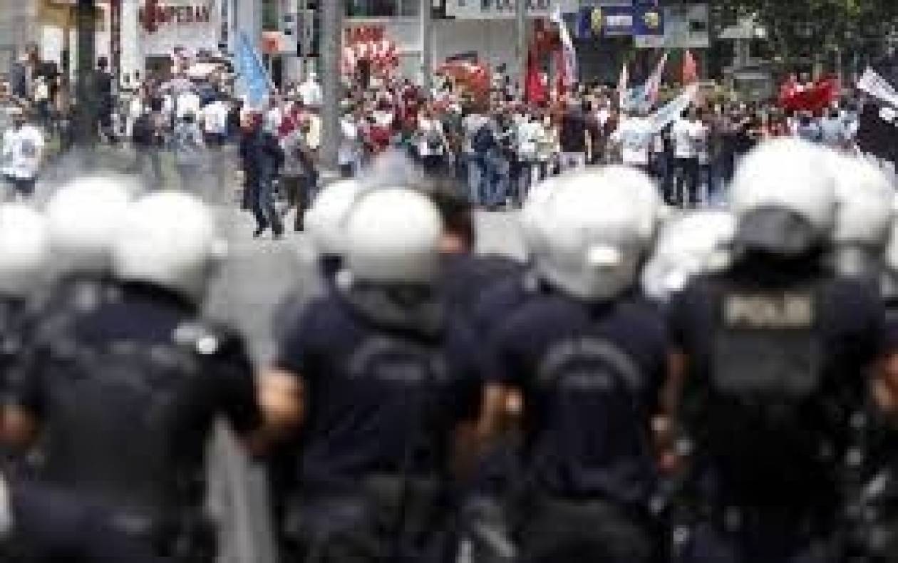Τουρκία: Δακρυγόνα  από την αστυνομία για να απωθήσει διαδηλωτές