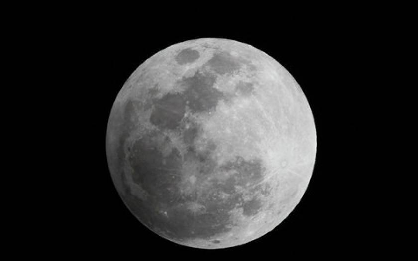 Σπάνιο βίντεο: Θεαματική πρόσκρουση μετεωρίτη στη Σελήνη