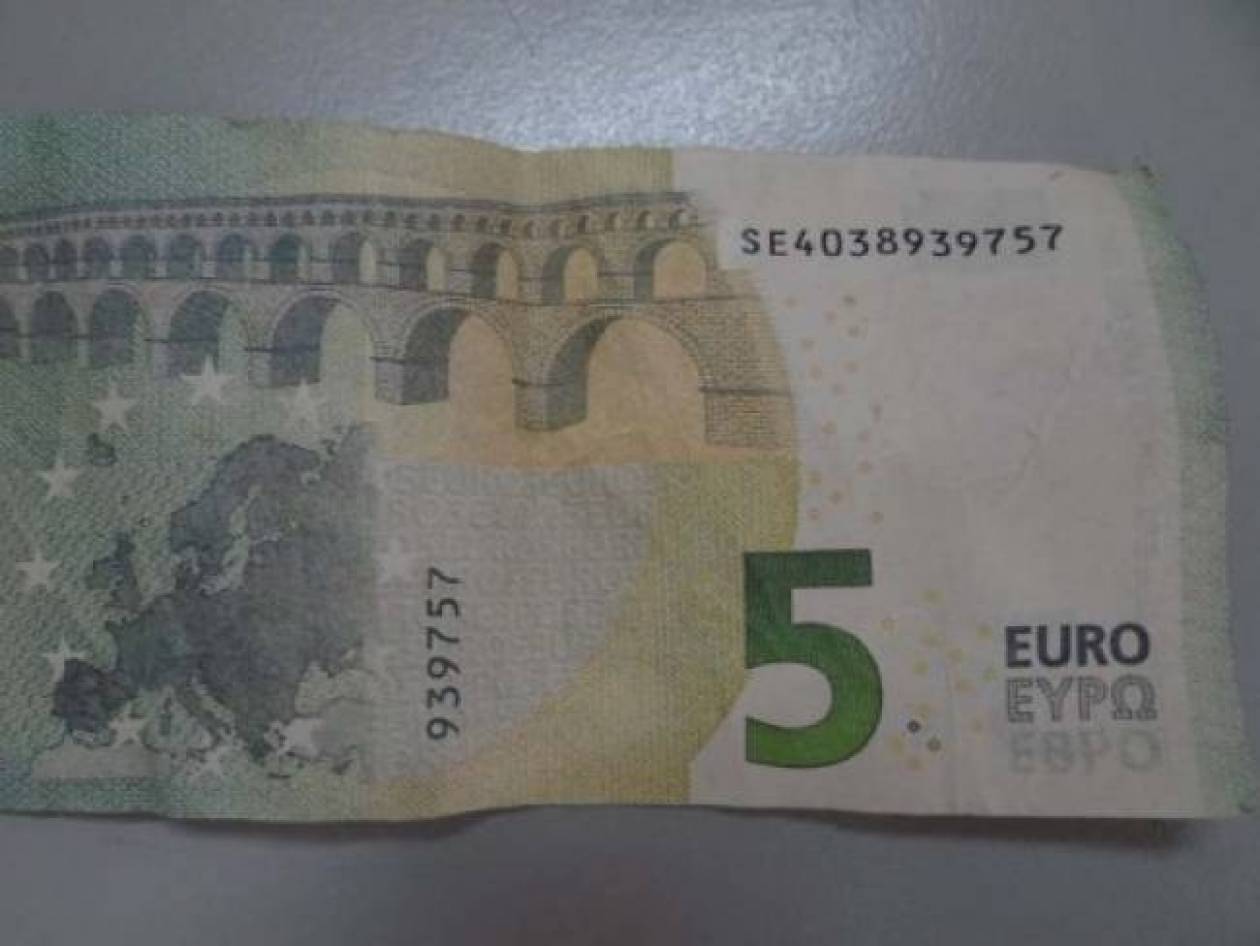 Counterfeit money on Greek market – How can you recognize them?