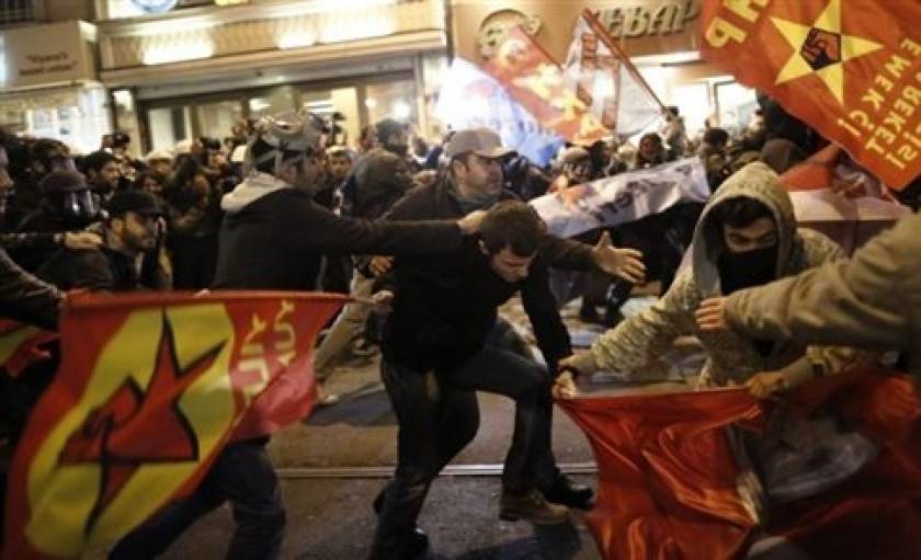 Η αστυνομία διέλυσε αντικυβερνητική διαδήλωση στην Κωνσταντινούπολη