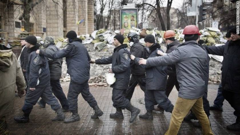 Ουκρανία: Ένταση στην Κριμαία