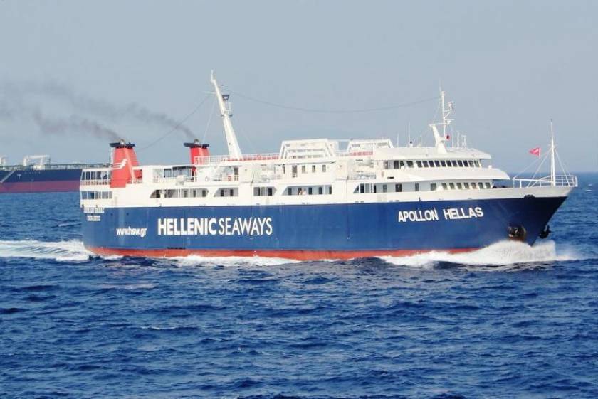Ελαφρά πρόσκρουση επιβατικού πλοίου στη Σκόπελο