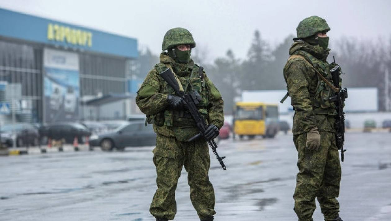 Κριμαία: Ένοπλοι κατέλαβαν άλλο ένα στρατιωτικό αεροδρόμιο