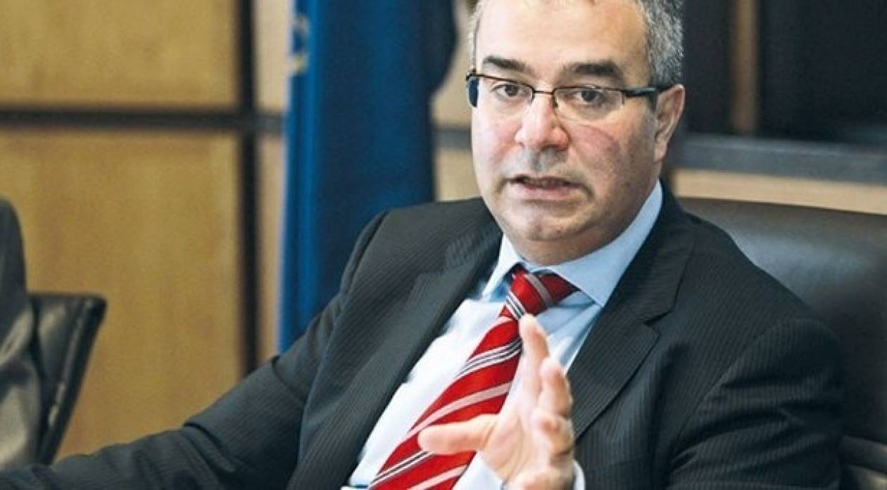 Παραιτήθηκε ο διοικητής της ΚΤ Κύπρου