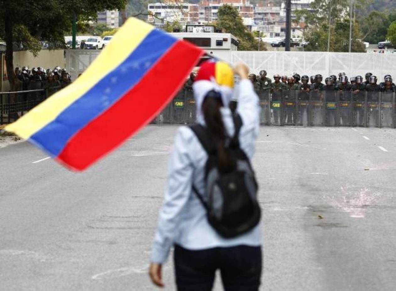 Μεγαλώνει η λίστα των θυμάτων από τις διαδηλώσεις στη Βενεζουέλα