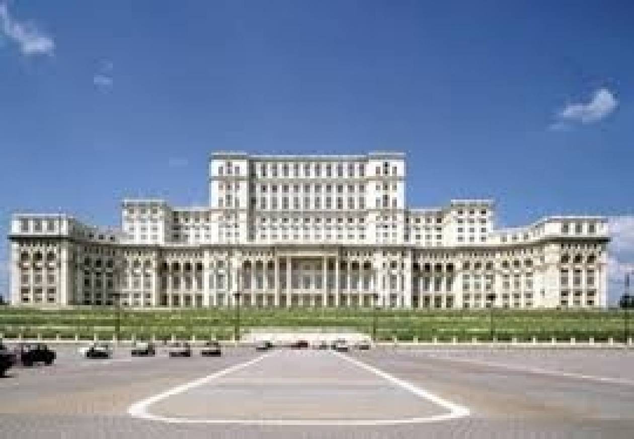 Στη Βουλή της Ρουμανίας το πρόγραμμα της νέας κυβέρνησης
