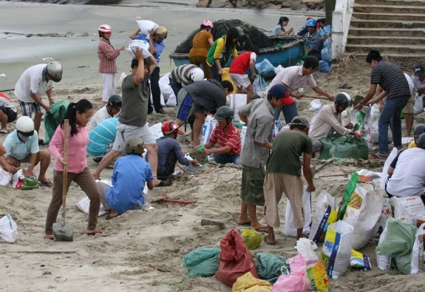 Βιετνάμ: 5 έφηβοι βρήκαν τραγικό θάνατο όταν τους «κατάπιε» το έδαφος