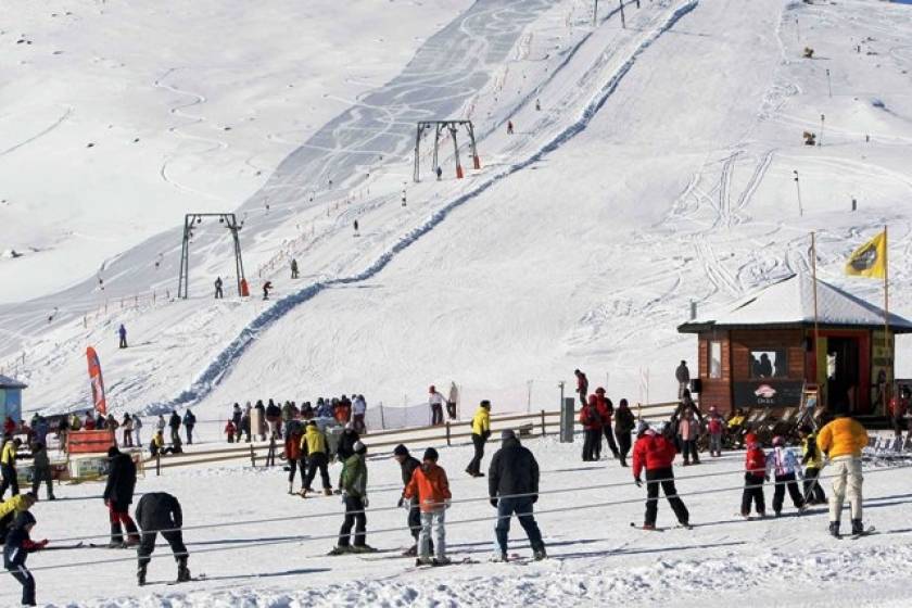 Ανοιχτά τα χιονοδρομικά κέντρα στη Δυτική και Κεντρική Μακεδονία