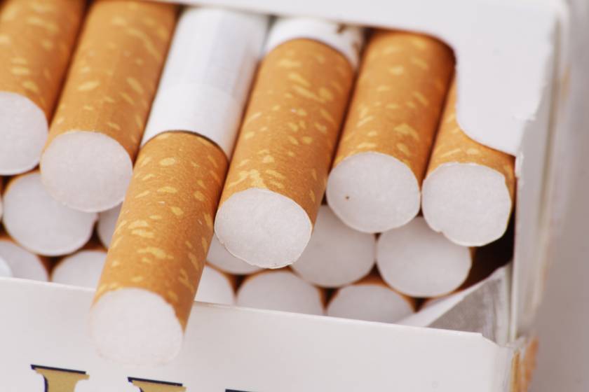 Καβάλα: Πουλούσε λαθραία τσιγάρα στη λαϊκή