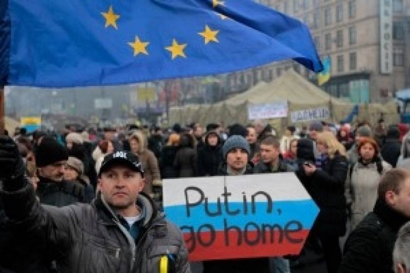 Το Κίεβο ζητάει από τον κόσμο να μην αναγνωρίσει την Κριμαία