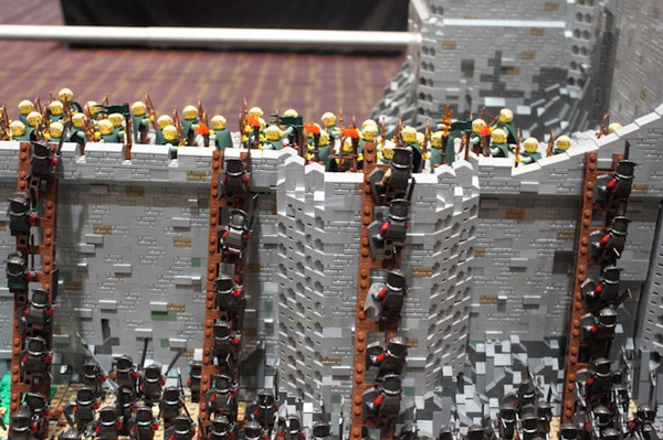 Μάχη από τον «Άρχοντα των Δαxτυλιδιών» με Lego! (photos)