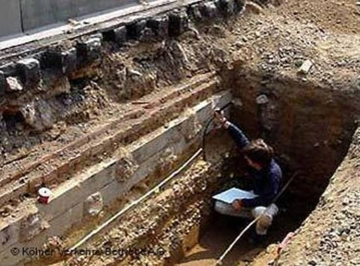 Αρχαιοκάπηλοι άνοιξαν τάφους στη Φθιώτιδα