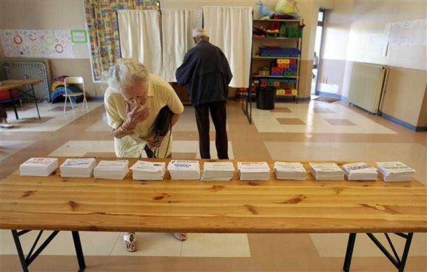 Γαλλία-Δημοτικές εκλογές: Προηγούνται οι κεντροδεξιοί