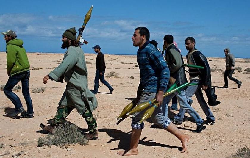 Λιβύη: Ένοπλοι πήραν από φορτηγό χρηματαποστολής 600.000 δολάρια